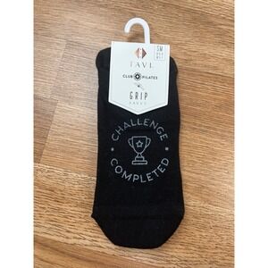 Club Pilates Tavi Grip Savvy Socks "Challenge Completed" Black Size Small NEW